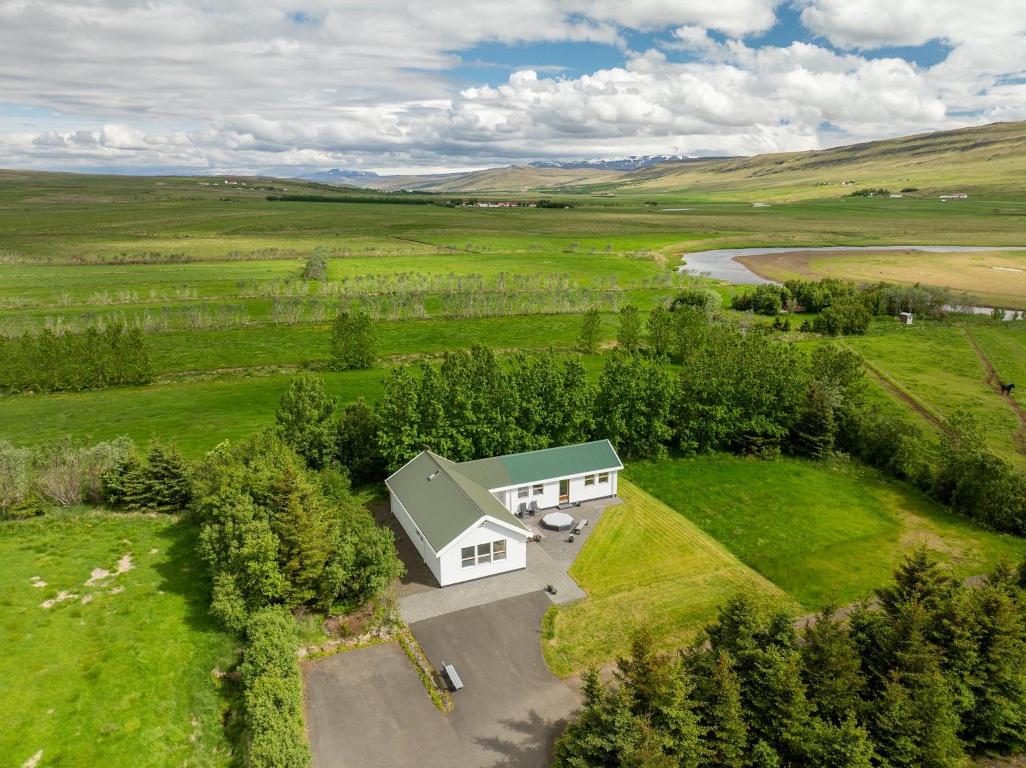 Laugavellir - House Villa Kleppjarnsreykir Exterior photo